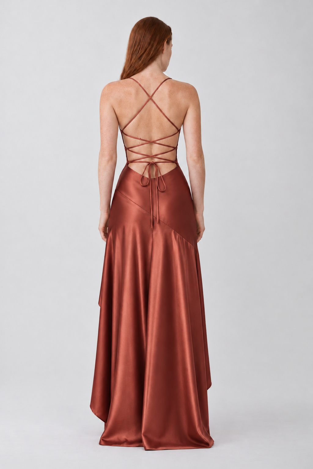 Vestido Lavínia terracota — vista de costas